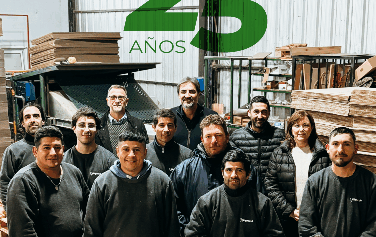 25 años de experiencia